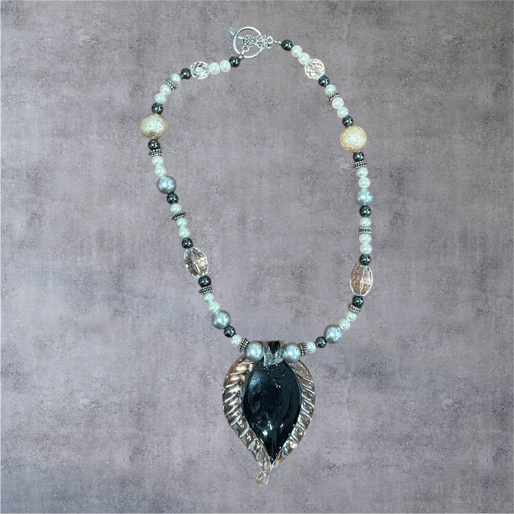 Artisian Glass Leaf Pendant Necklace Multicolor Silver White Brown Boho - Picture 9 of 9